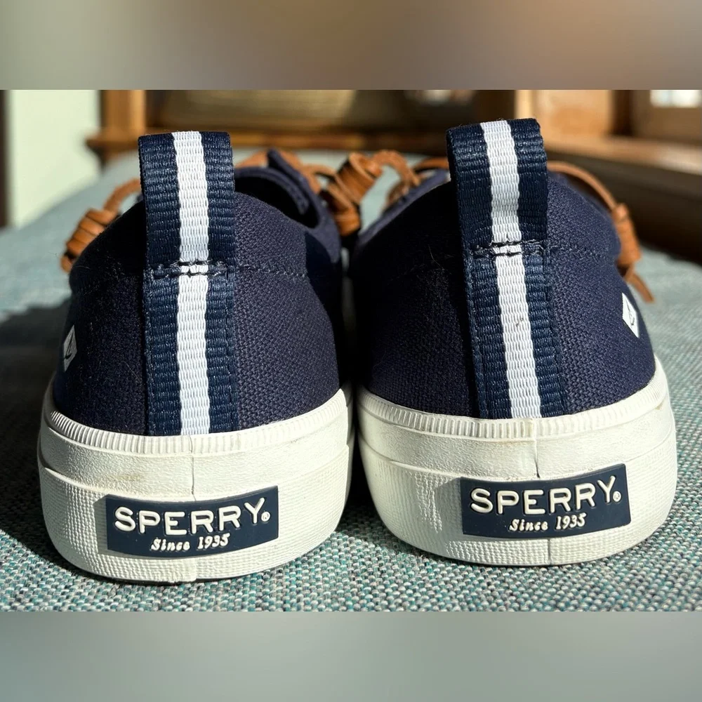 Sperry NWOT Blue Canvas Shoes with Rawhide Leather Laces w Signature Barrel Ties - Picture 2 of 7